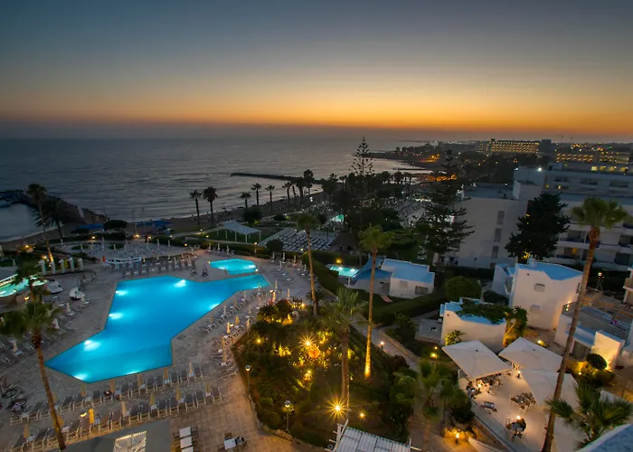 Leonardo Plaza Cypria Maris Beach Hotel&Spa